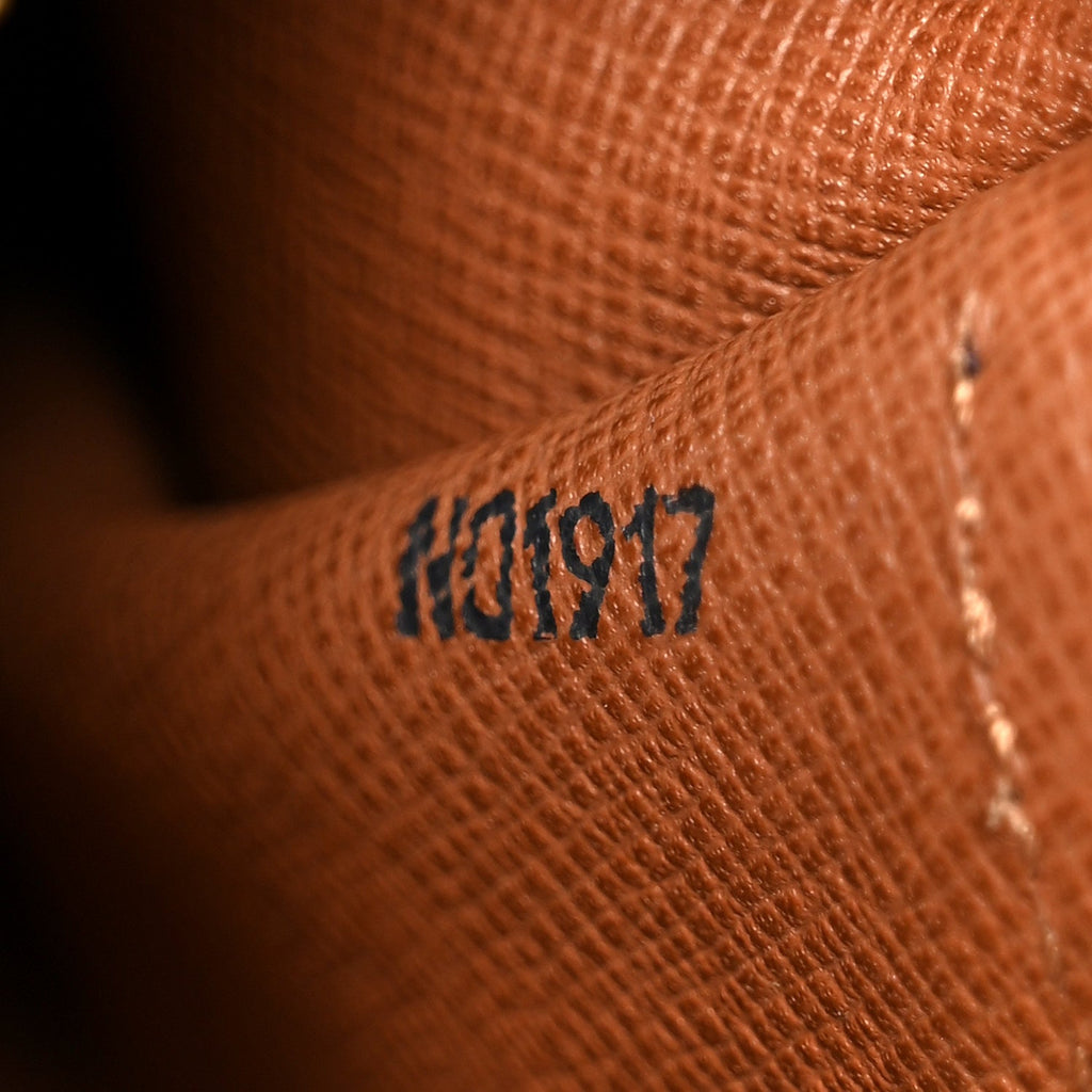 Monogram Papillon 26