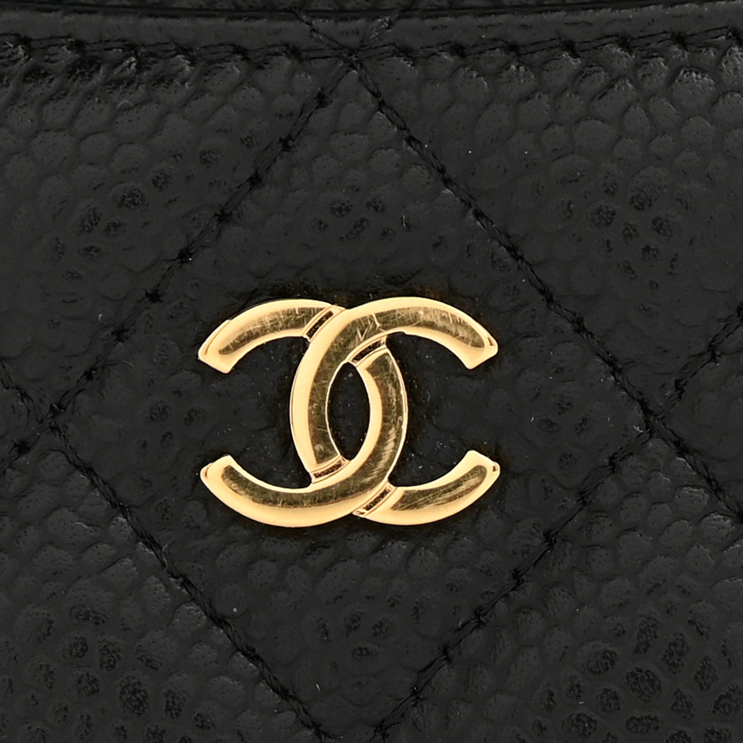 Caviar Quilted  Holder Black
