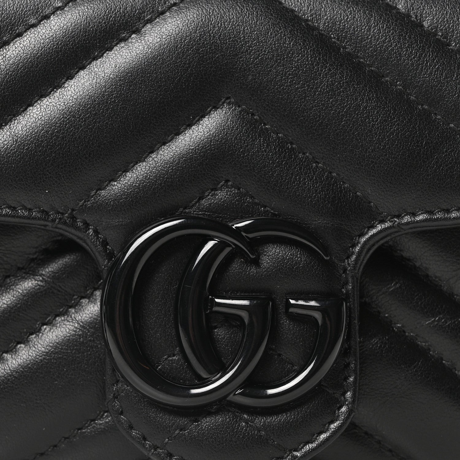 Calfskin Matelasse Monochrome GG Marmont Chain Belt Bag Black