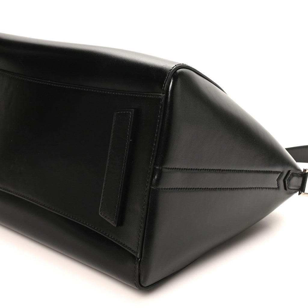 Shiny Lord Calfskin Medium Antigona Black