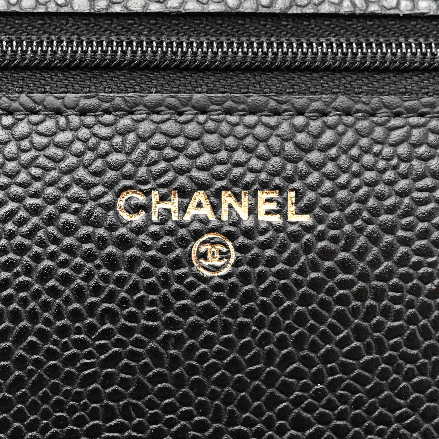 Caviar Quilted Wallet on Chain WOC Black
