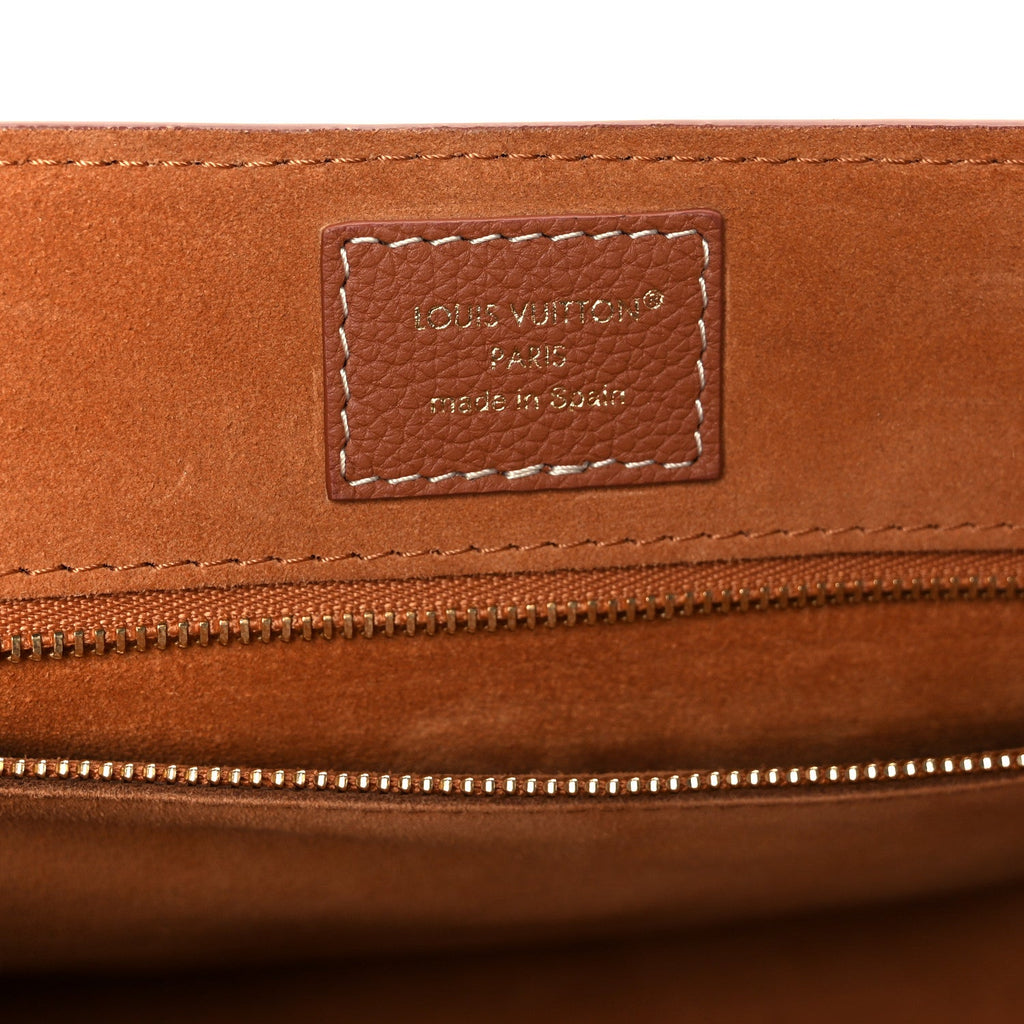 Grained Calfskin Low Key Messenger Cognac