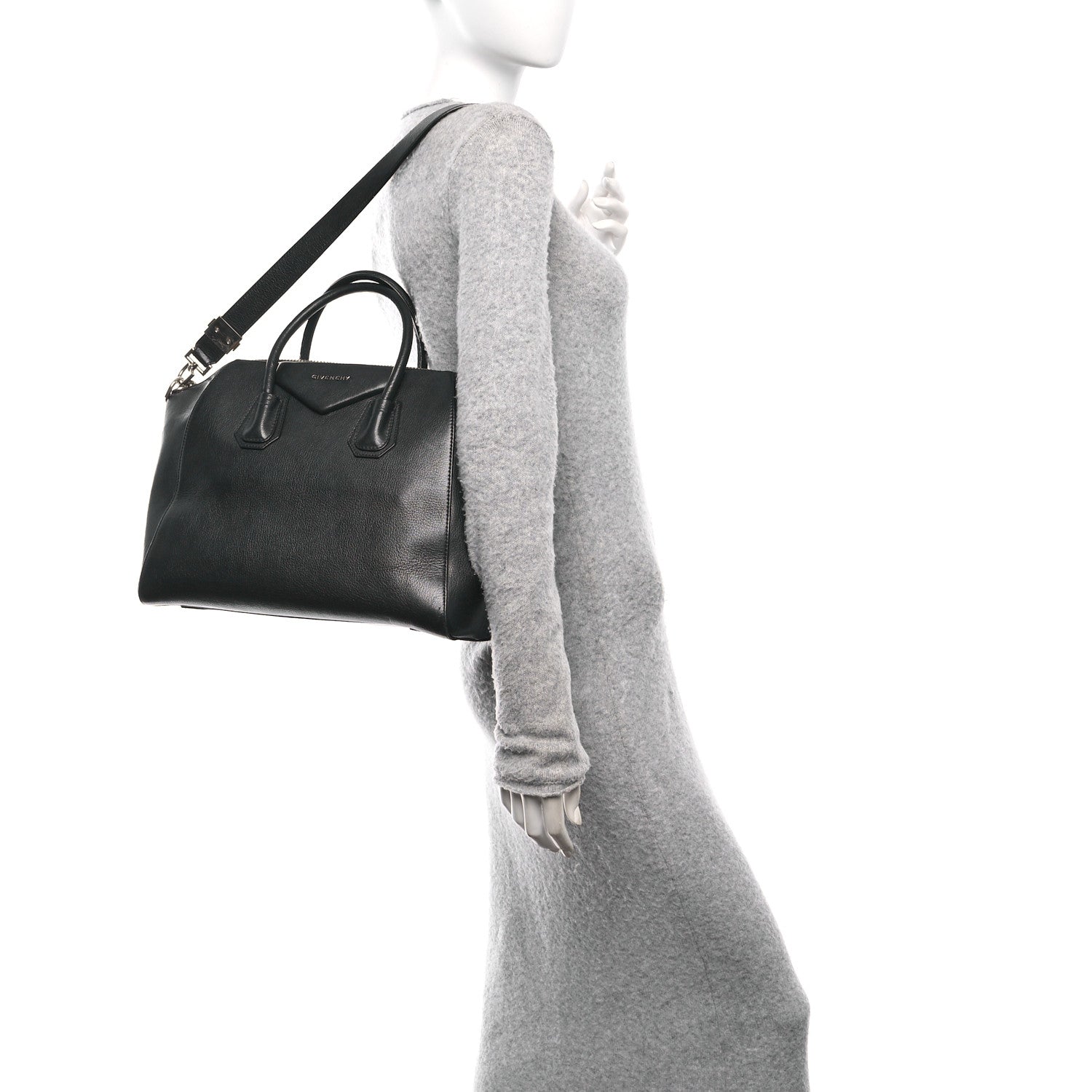 Sugar Goatskin Medium Antigona Black