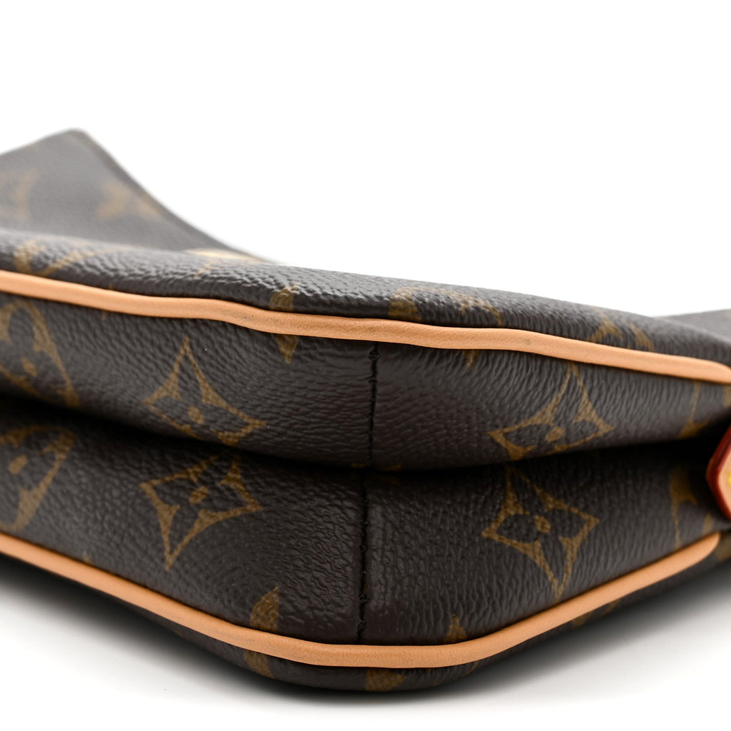 Monogram Liv Pochette