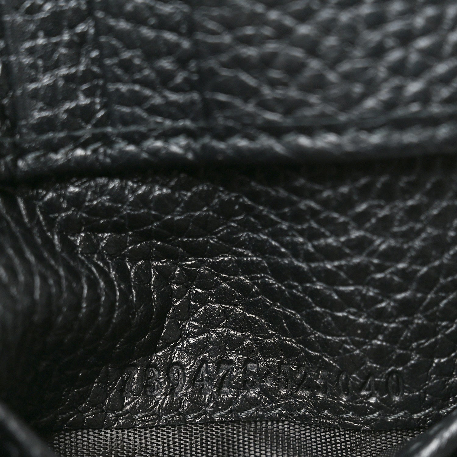 Piuma Calfskin Jumbo GG Embossed Wallet Black