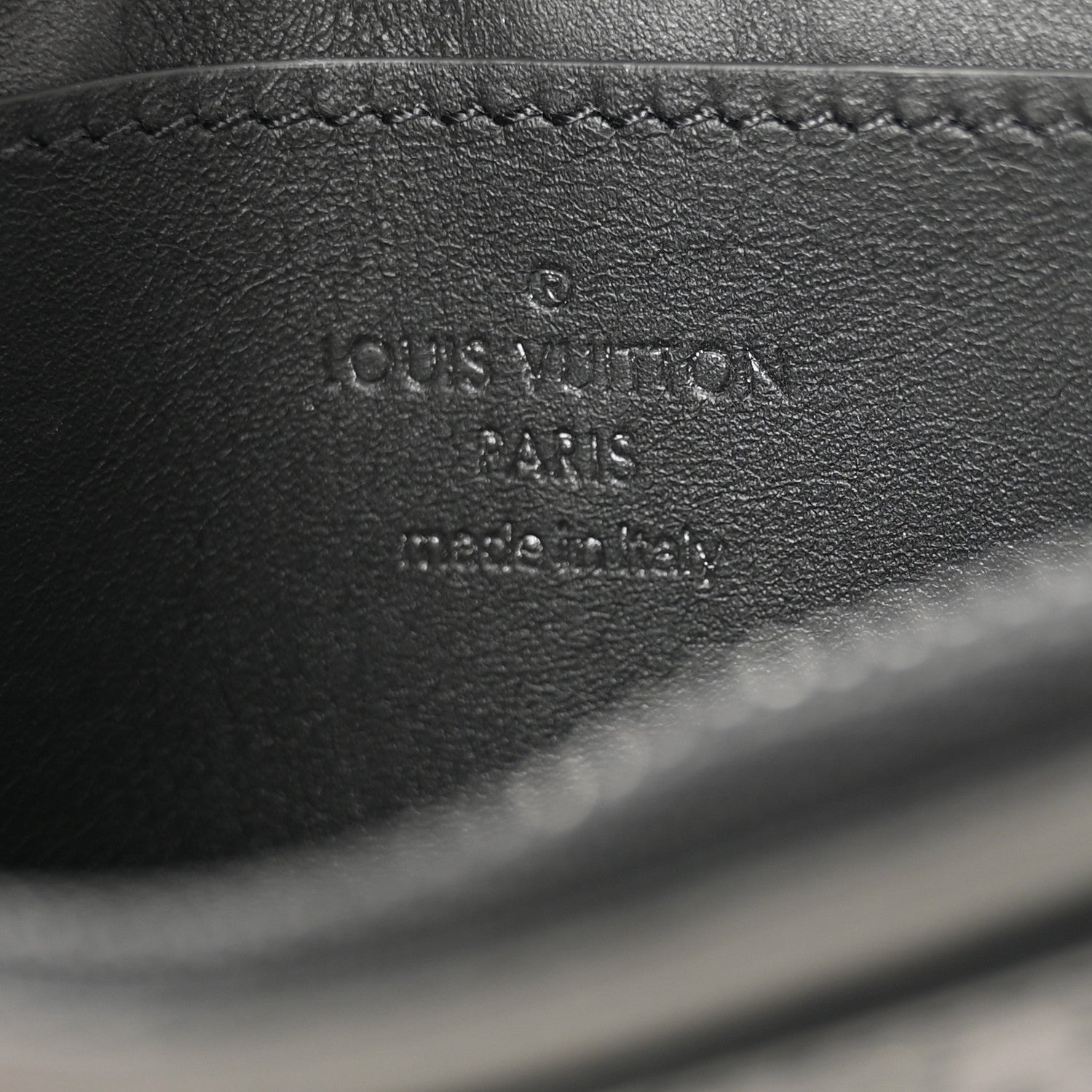 Monogram Eclipse Multi  Holder Trunk