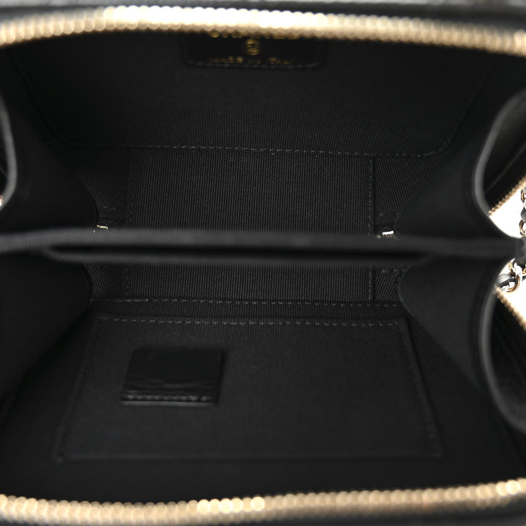 Caviar Quilted Small Top Handle Vanity Case Black