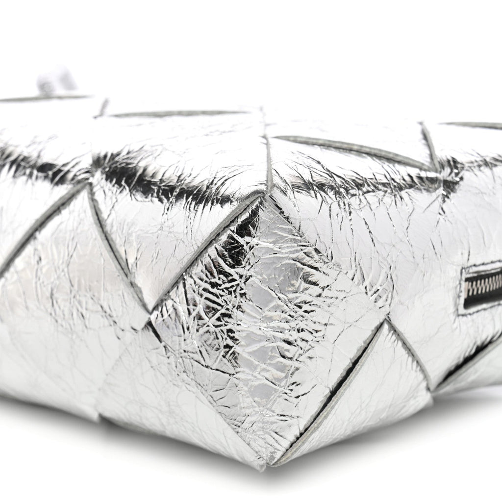 Metallic Crinkled Lambskin Maxi Intrecciato Small Cassette Camera Bag Silver