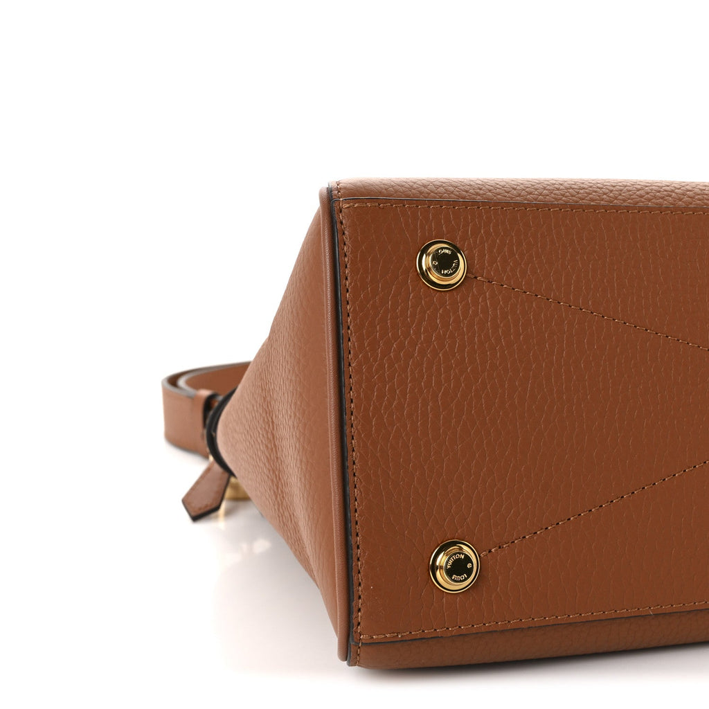 Taurillon Calfskin Vendome MM Gold