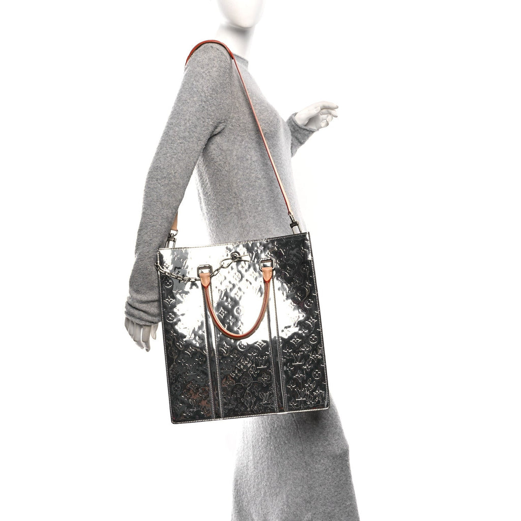 Monogram Mirror Sac Plat NM Silver