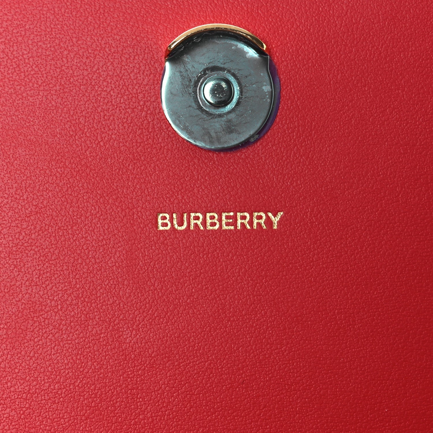 Grainy Calfskin Logo Henley Wallet On Chain Red
