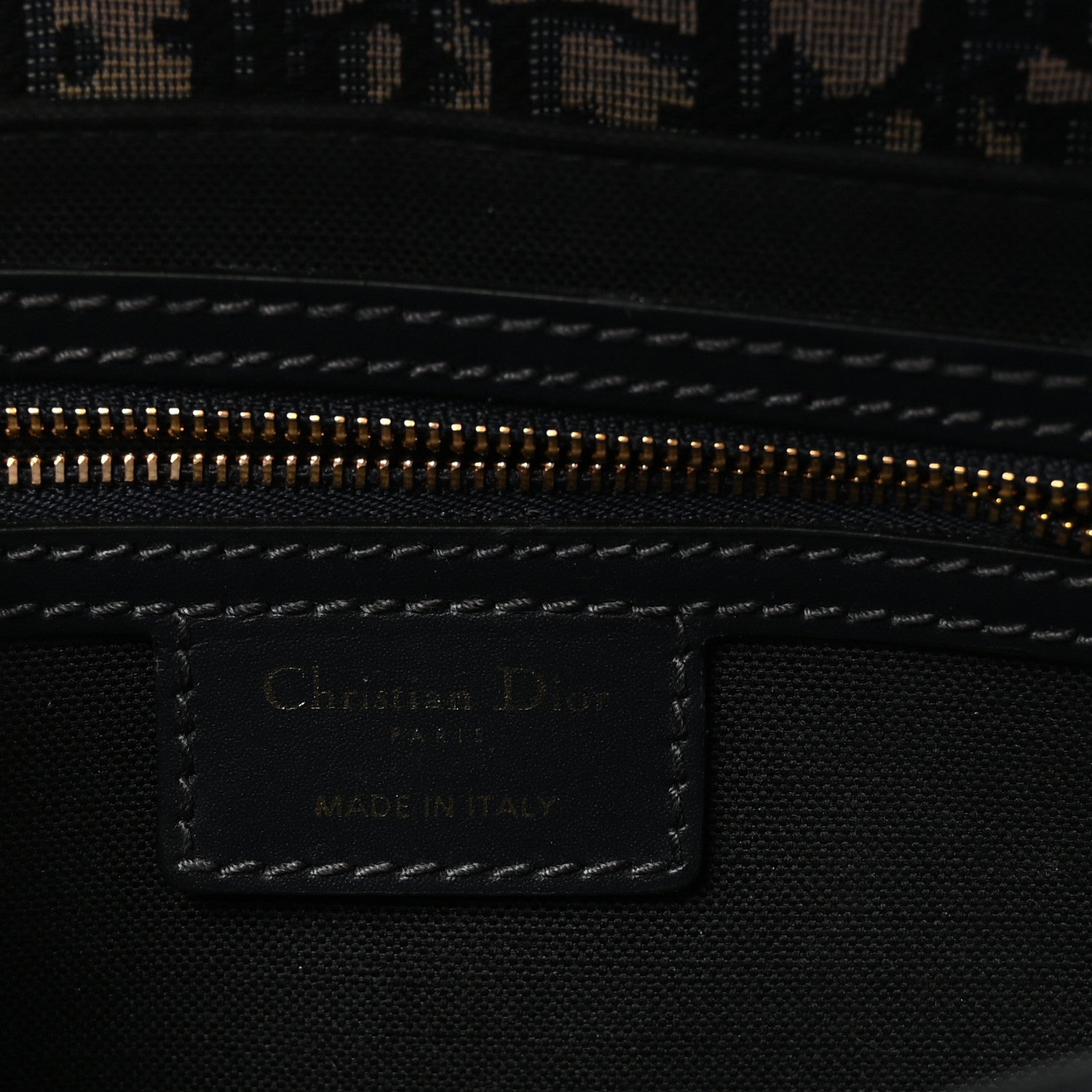 Oblique 30 Montaigne Avenue Bag Blue