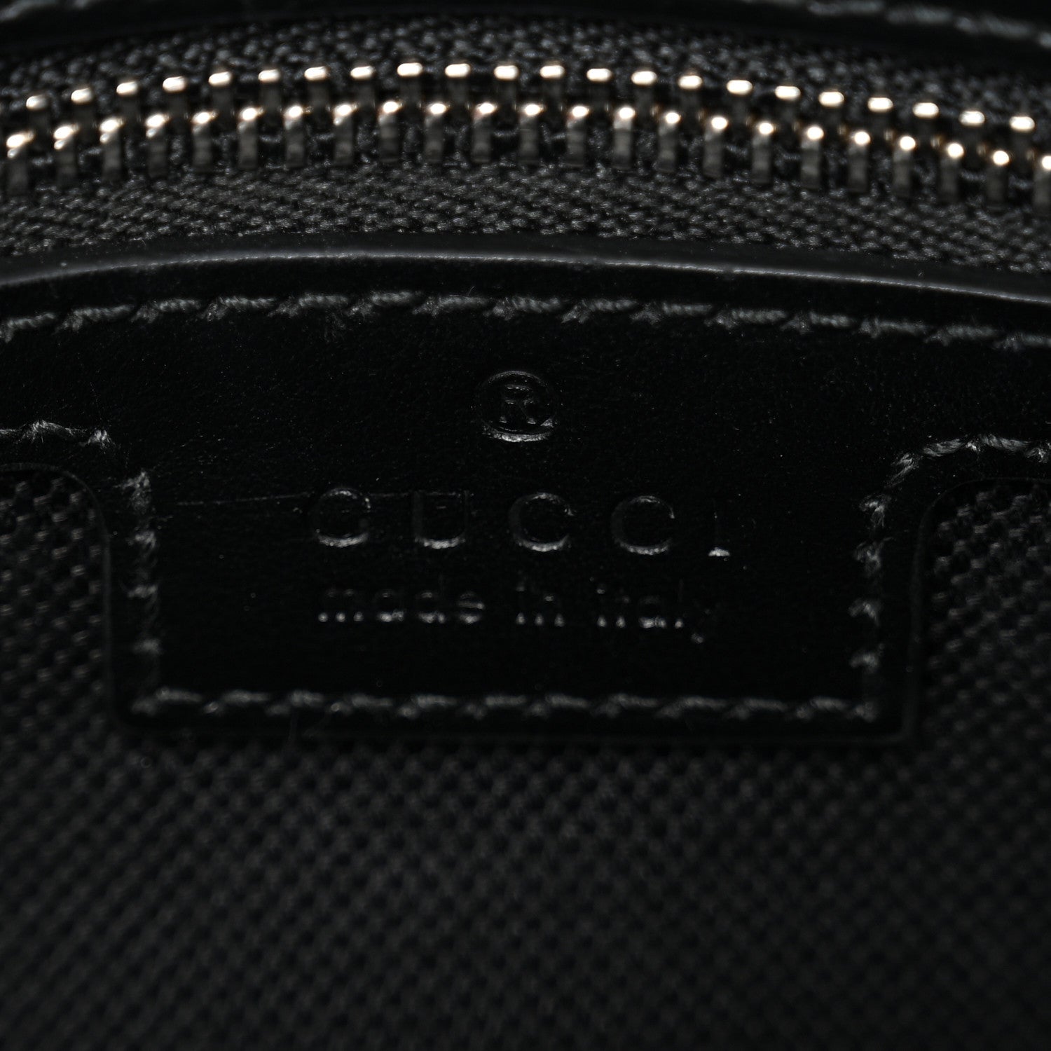 GG Supreme Monogram Small Crossbody Bag Black