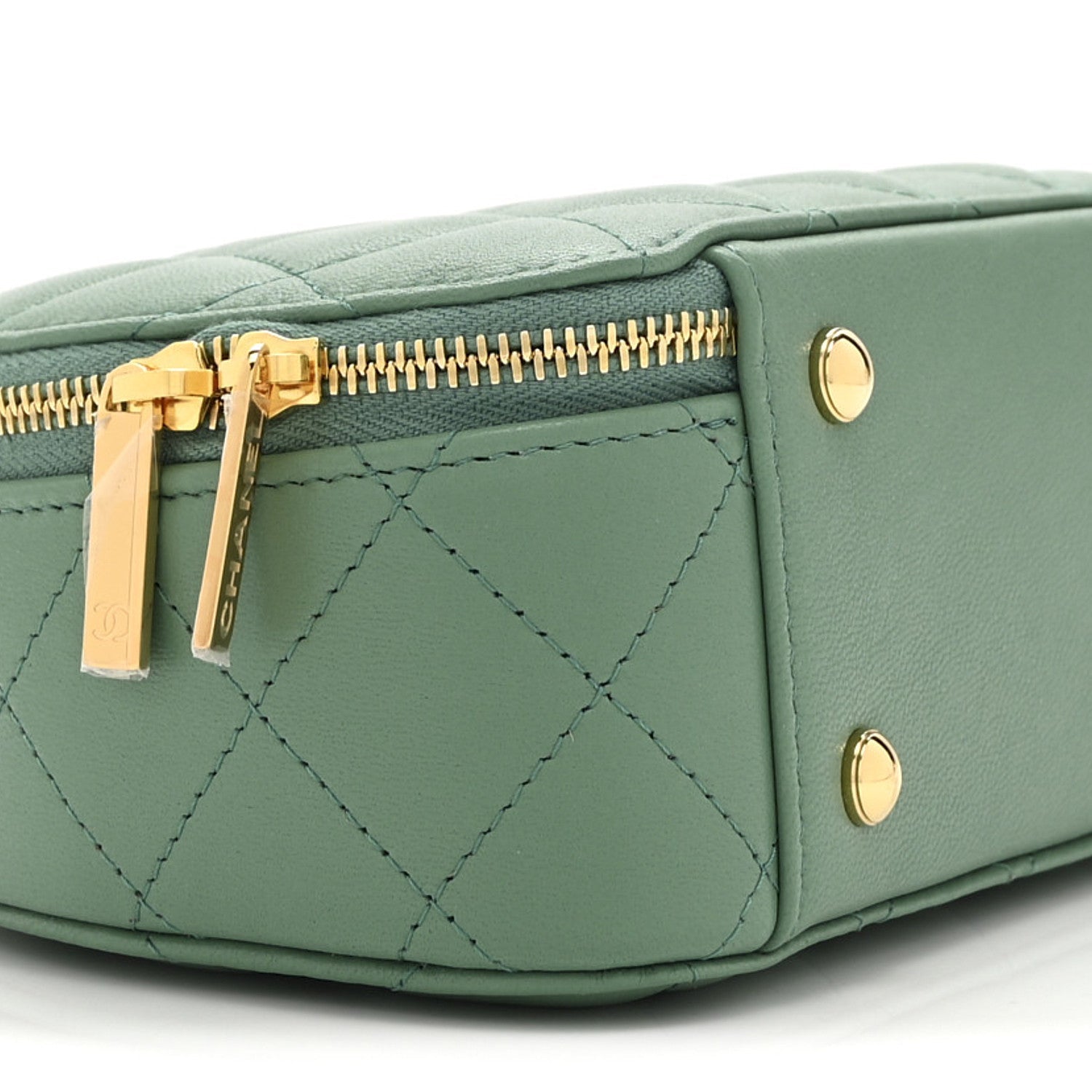 Lambskin Quilted Chic Riviera Top Handle Vanity Case Green