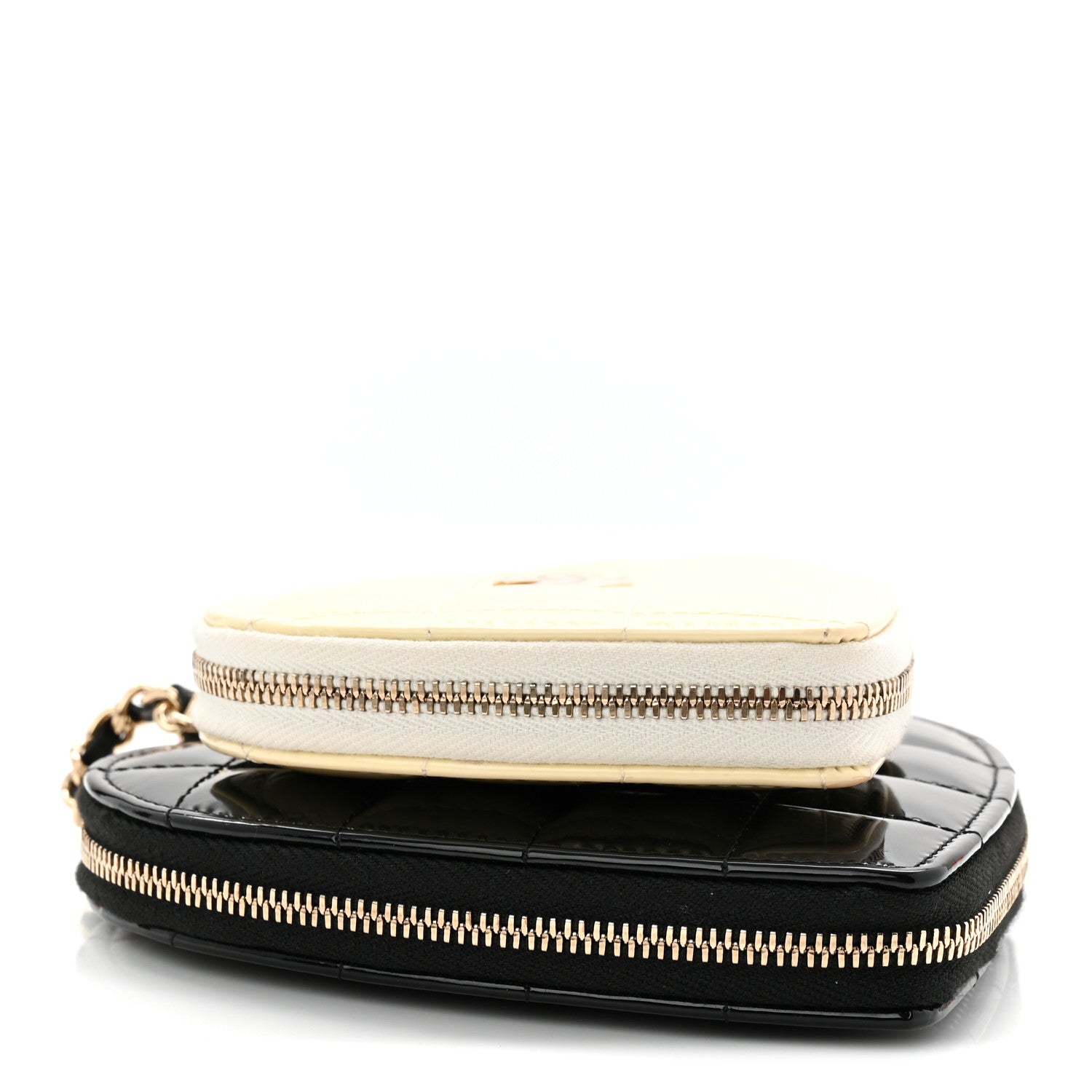 Patent Calfskin Resin Quilted CC Heart Clutch With Chain  Black