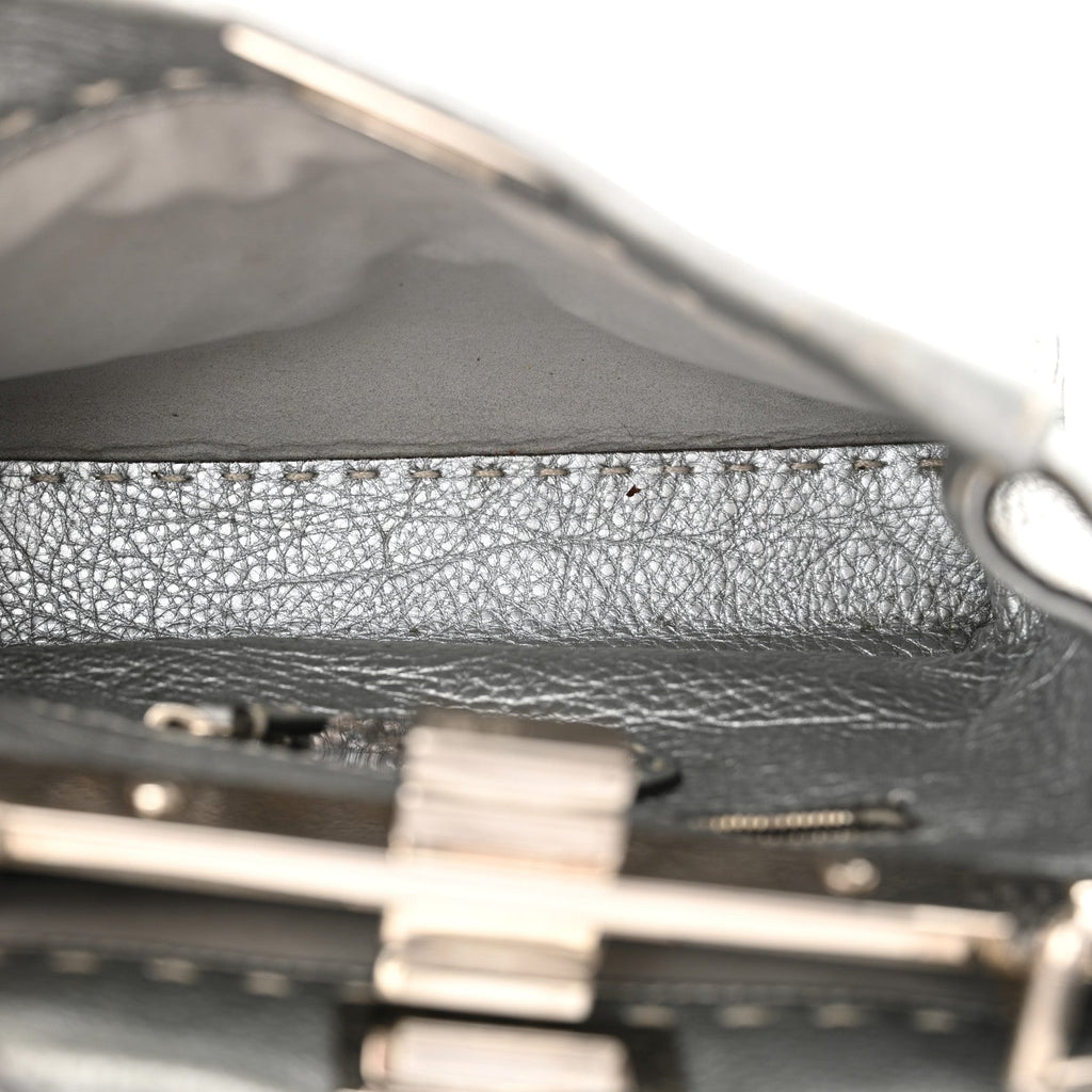 Cuoio Romano Lux Selleria Mini Peekaboo Iconic Satchel Argento