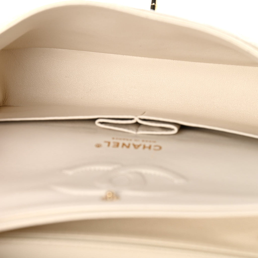 Caviar Quilted Medium Double Flap White