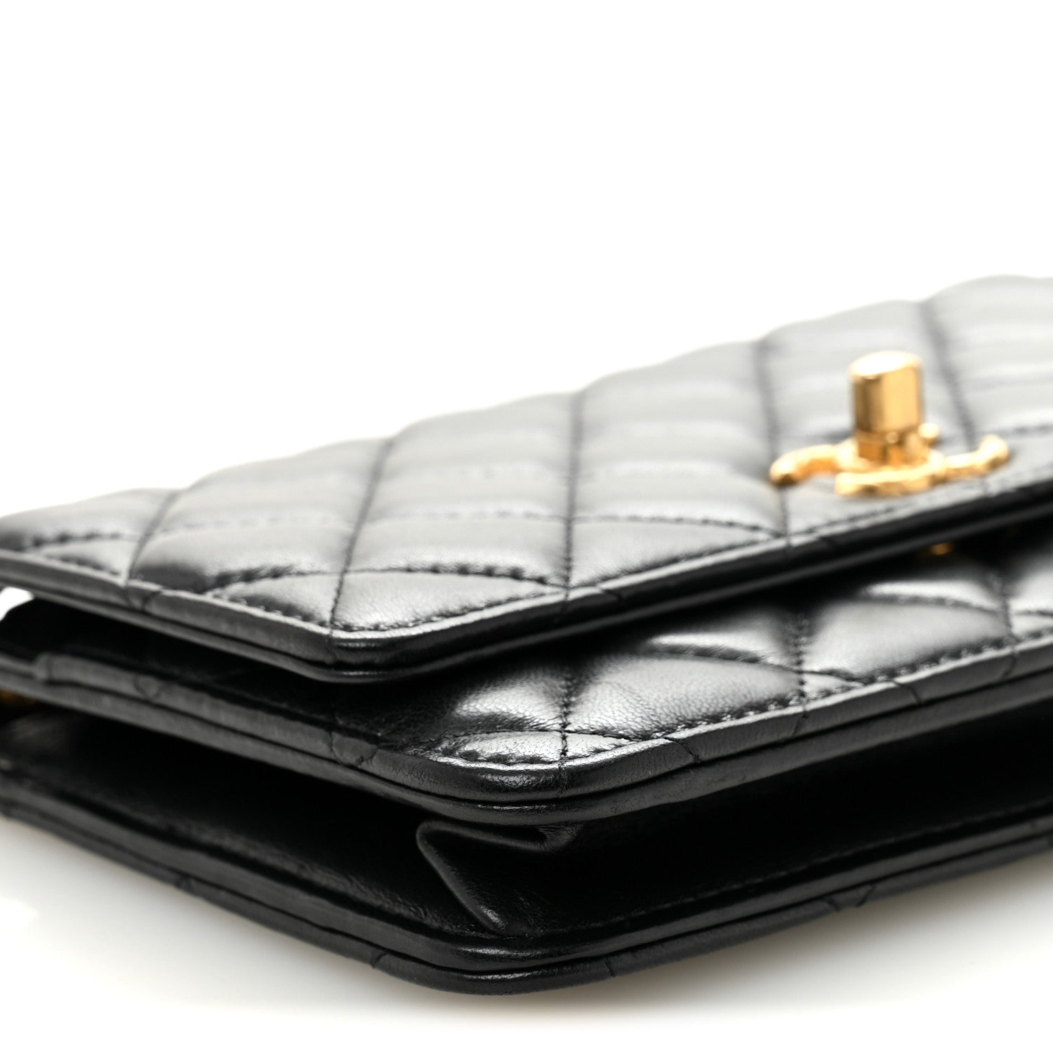 Lambskin Quilted Pillow Crush Wallet On Chain WOC Black