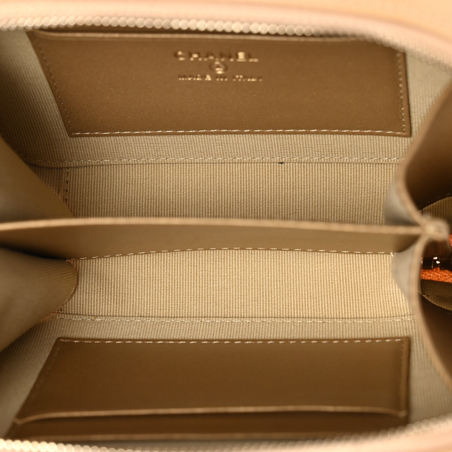 Lambskin Quilted CC Pearl Crush Camera Case Beige