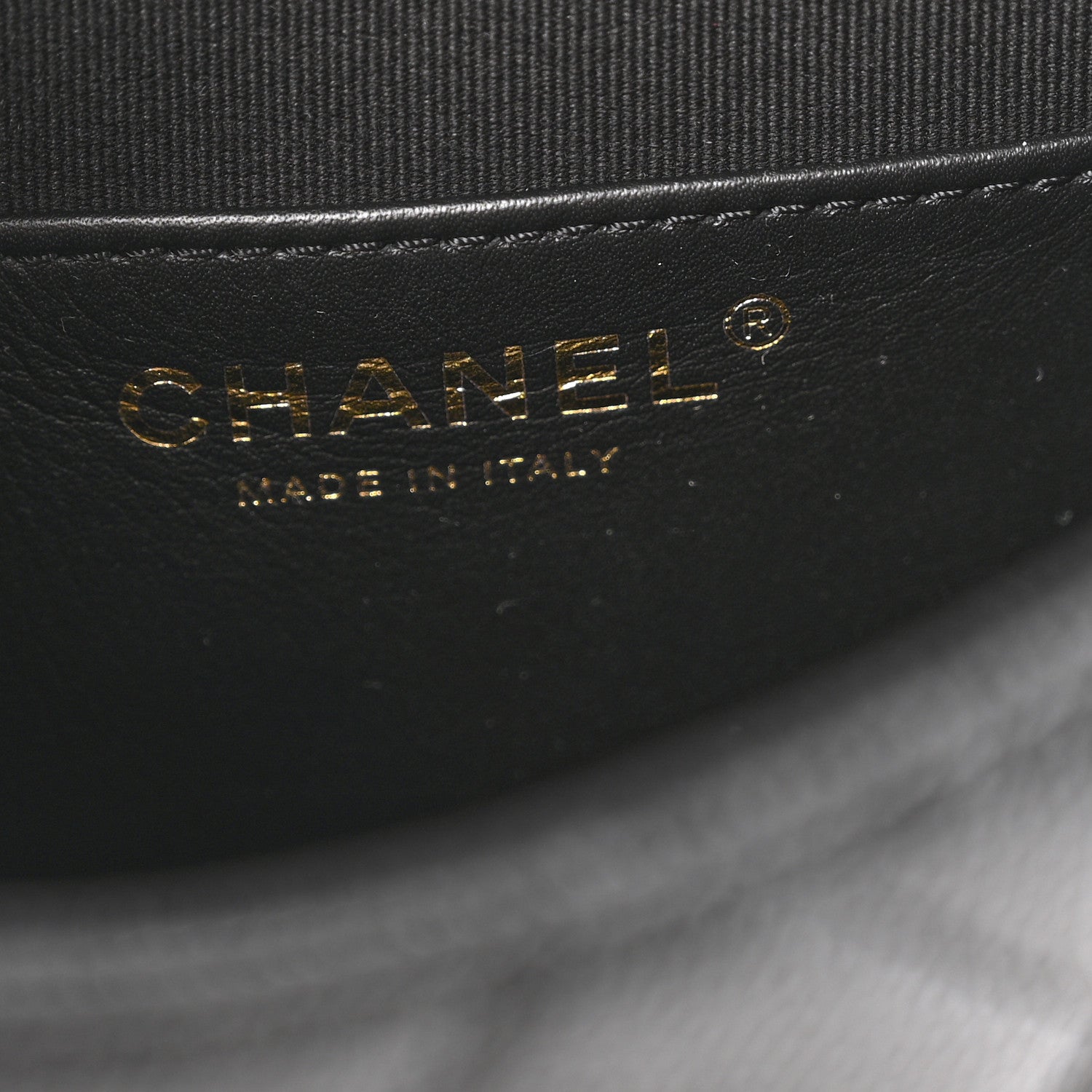 Caviar Quilted Small Messenger Flap Black