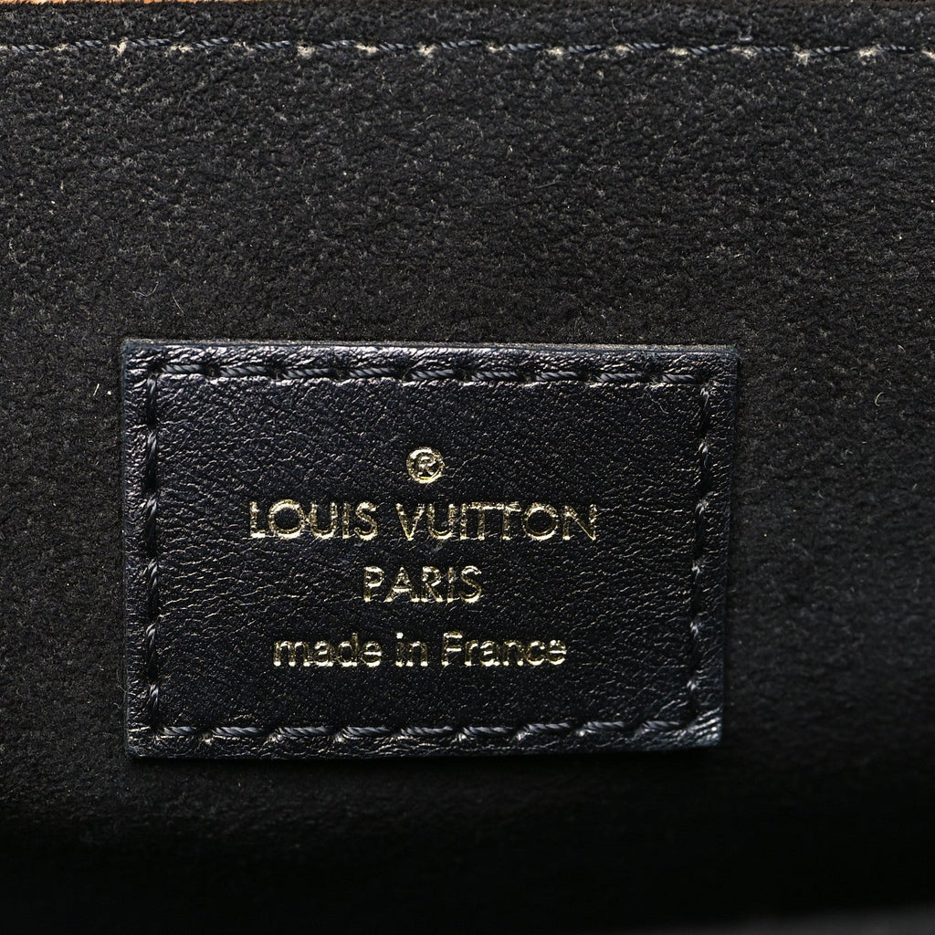 Reverse Monogram Pochette Metis