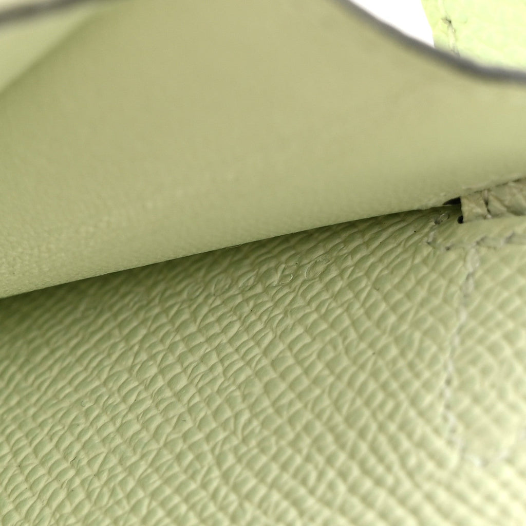 Epsom Kelly Wallet To Go Vert Fizz