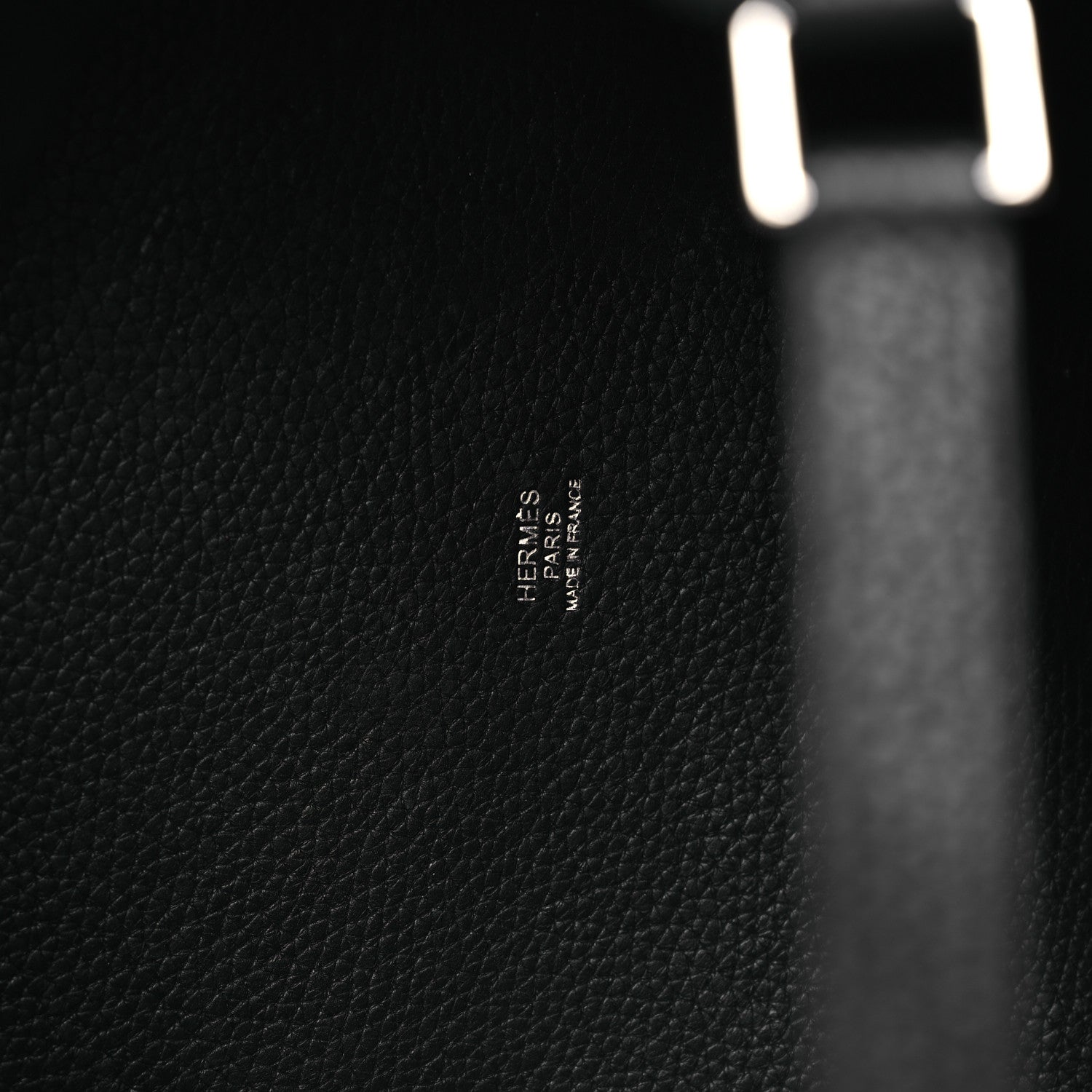Taurillon Clemence Picotin Lock 22 MM Black