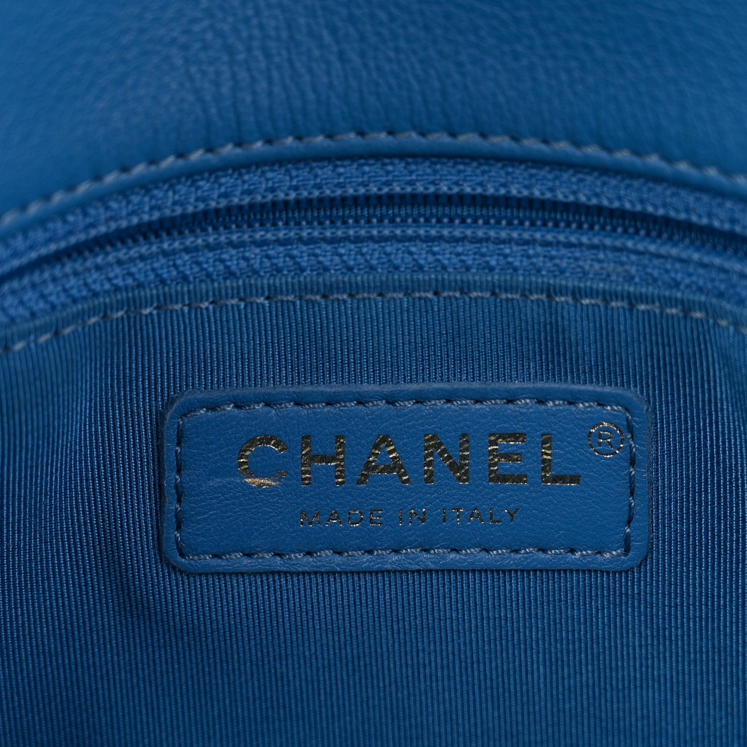 Grained Calfskin Medium Chevron Chic Top Handle Flap Blue