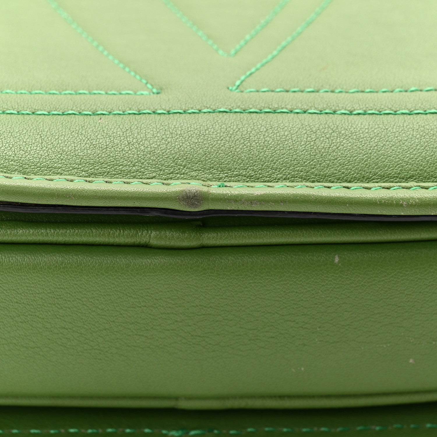 Vitello Small Logo Go Crossbody Bag Clover