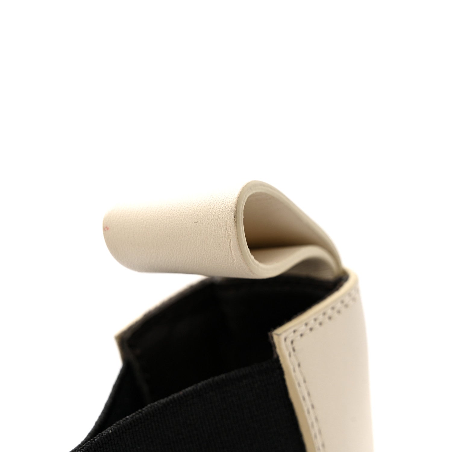 Calfskin The Tire Chelsea Boots 38 Sea Salt Black
