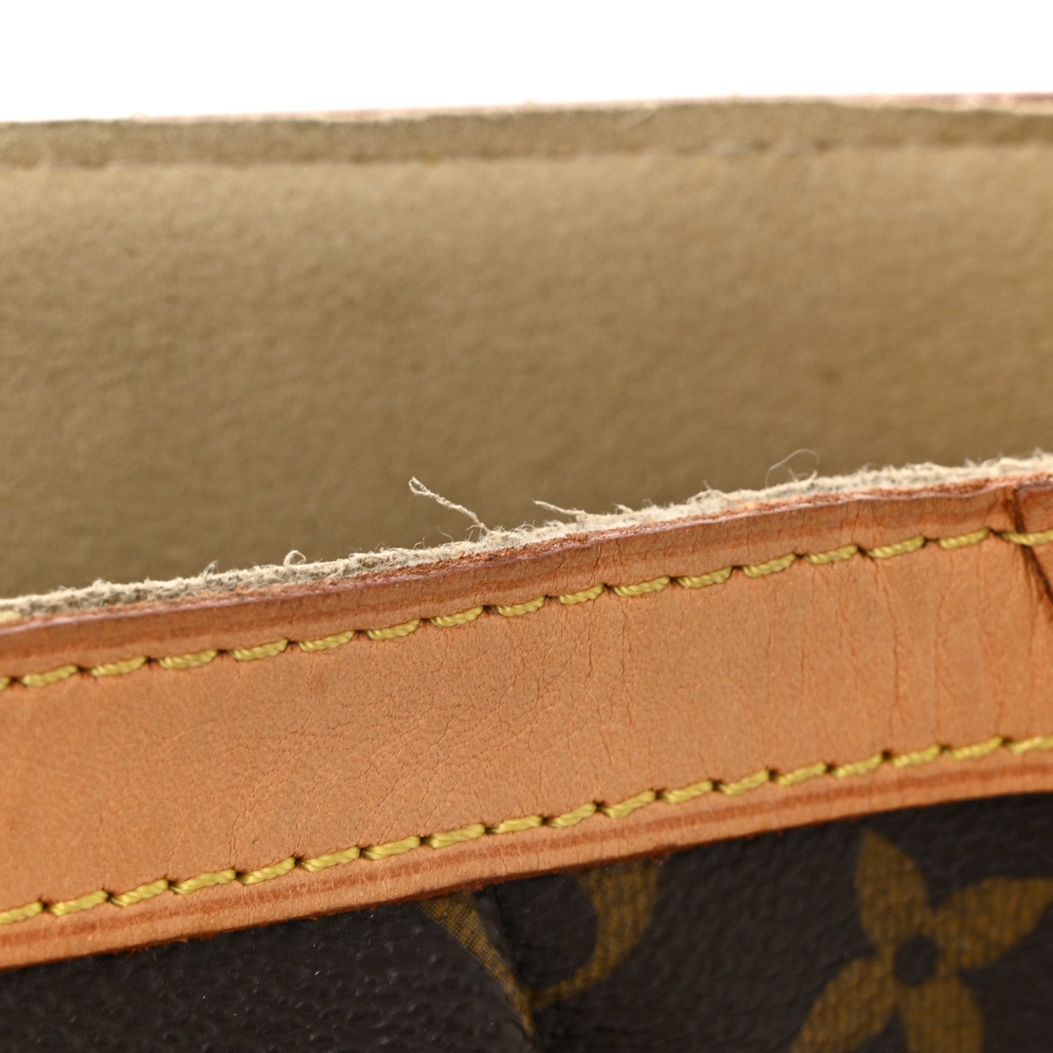 Monogram Beverly MM