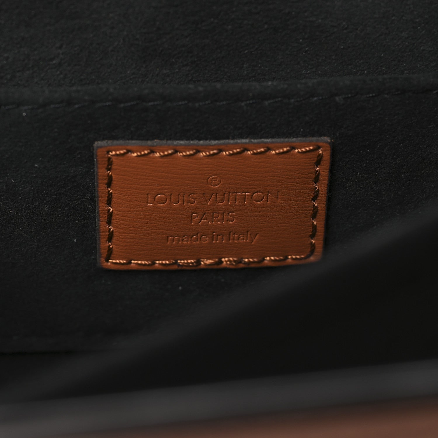 Reverse Monogram Dauphine MM