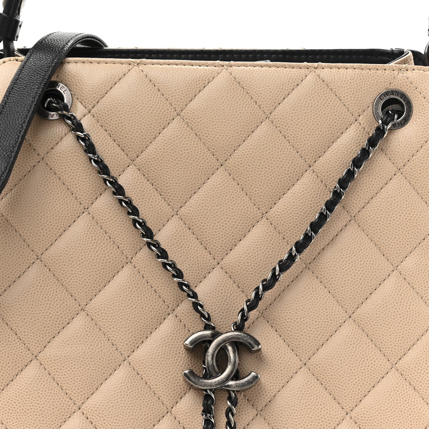 Caviar Quilted Medium CC Bucket Bag Beige