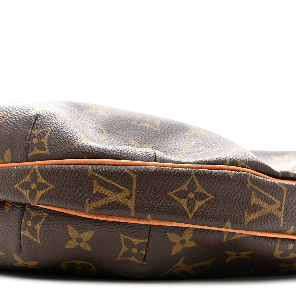 Monogram Croissant MM