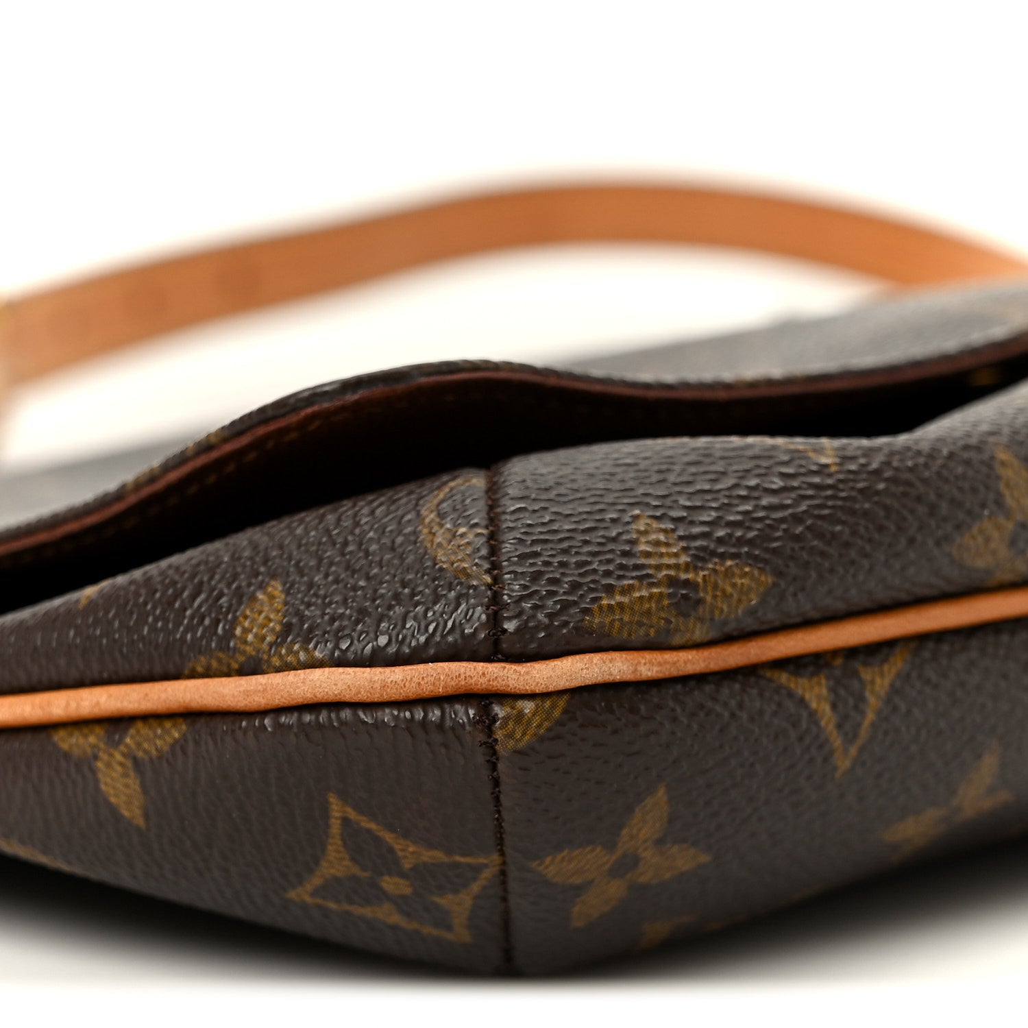 Monogram Musette Tango