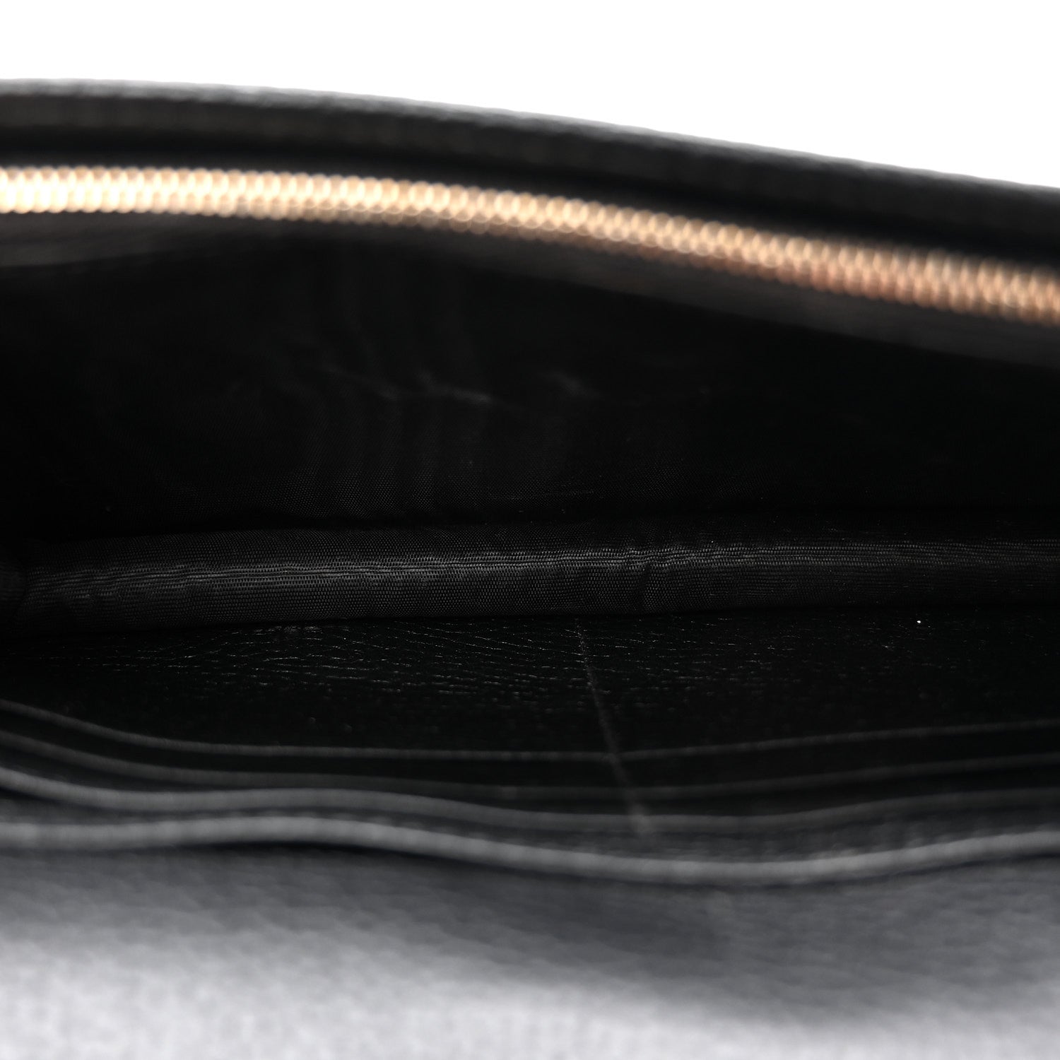 Pebbled Calfskin Soho Wallet On Chain Black
