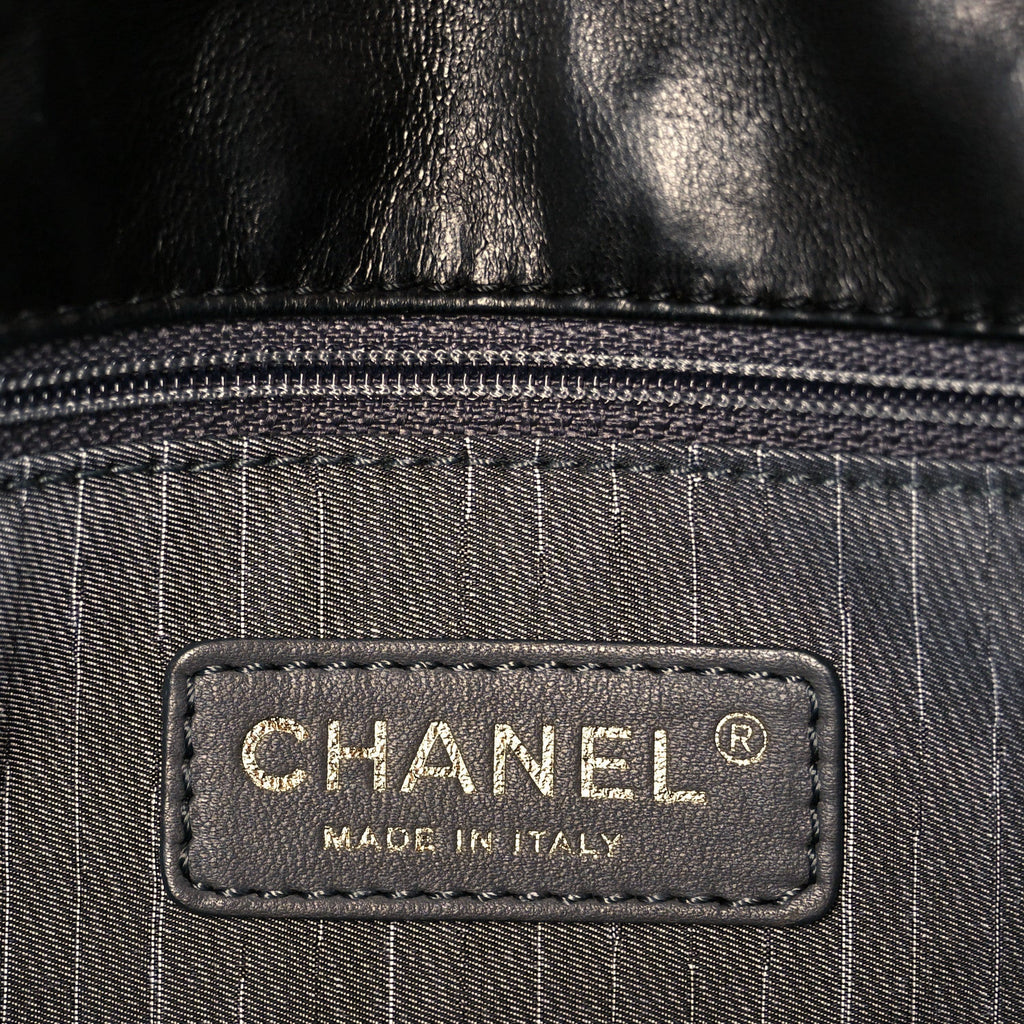 Lambskin Quilted Medium Westminster Pearl Flap Black