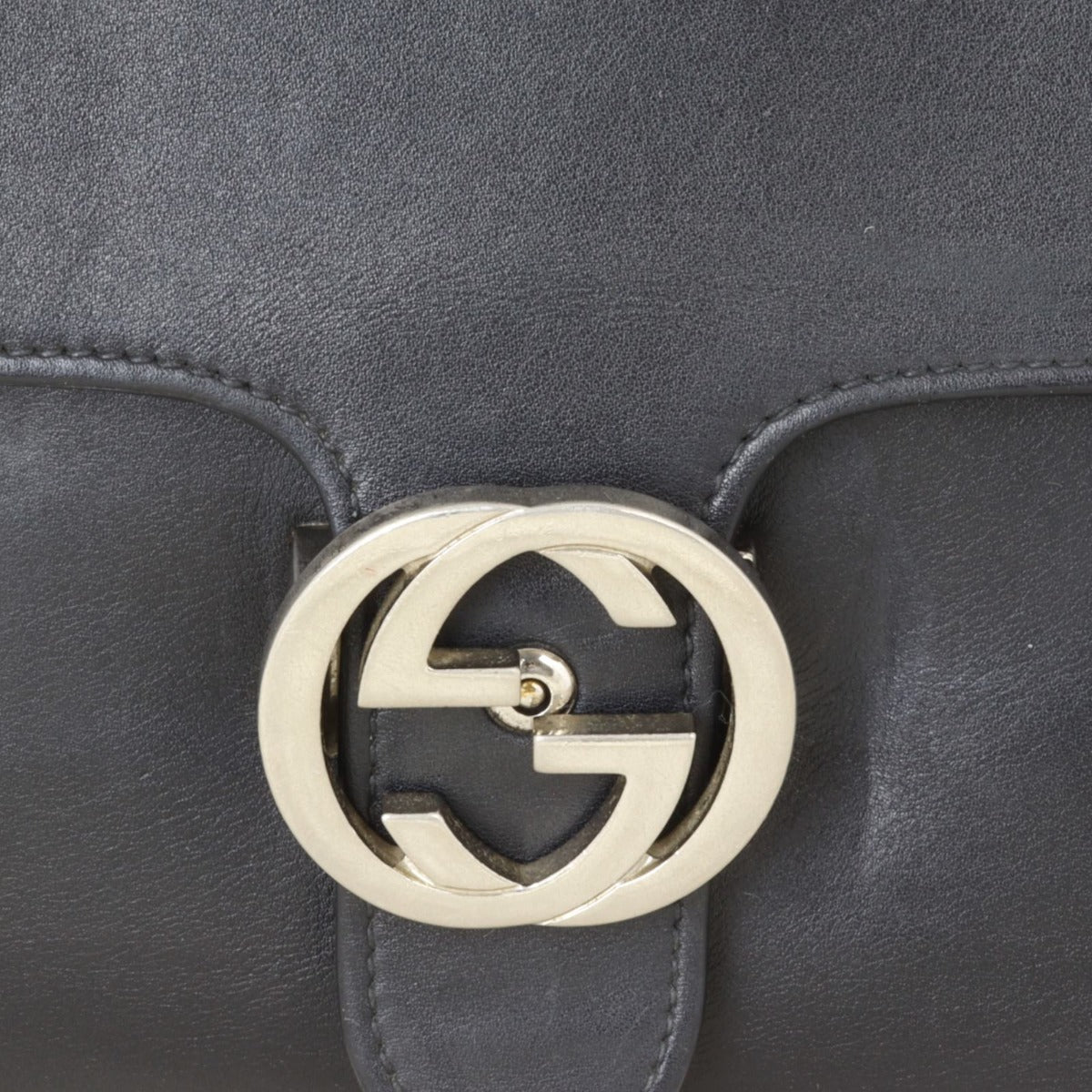 Gucci Interlocking G Chain Medium Shoulder Bag