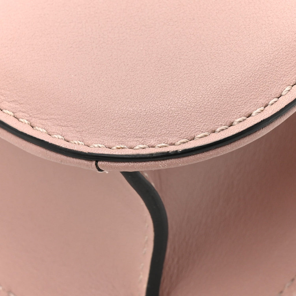 Vitello Medium Glam Lock Rockstud Flap Poudre