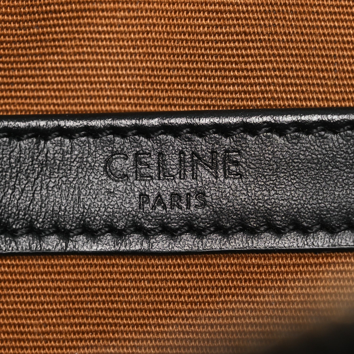 Triomphe Canvas Medium Messenger Bag Black