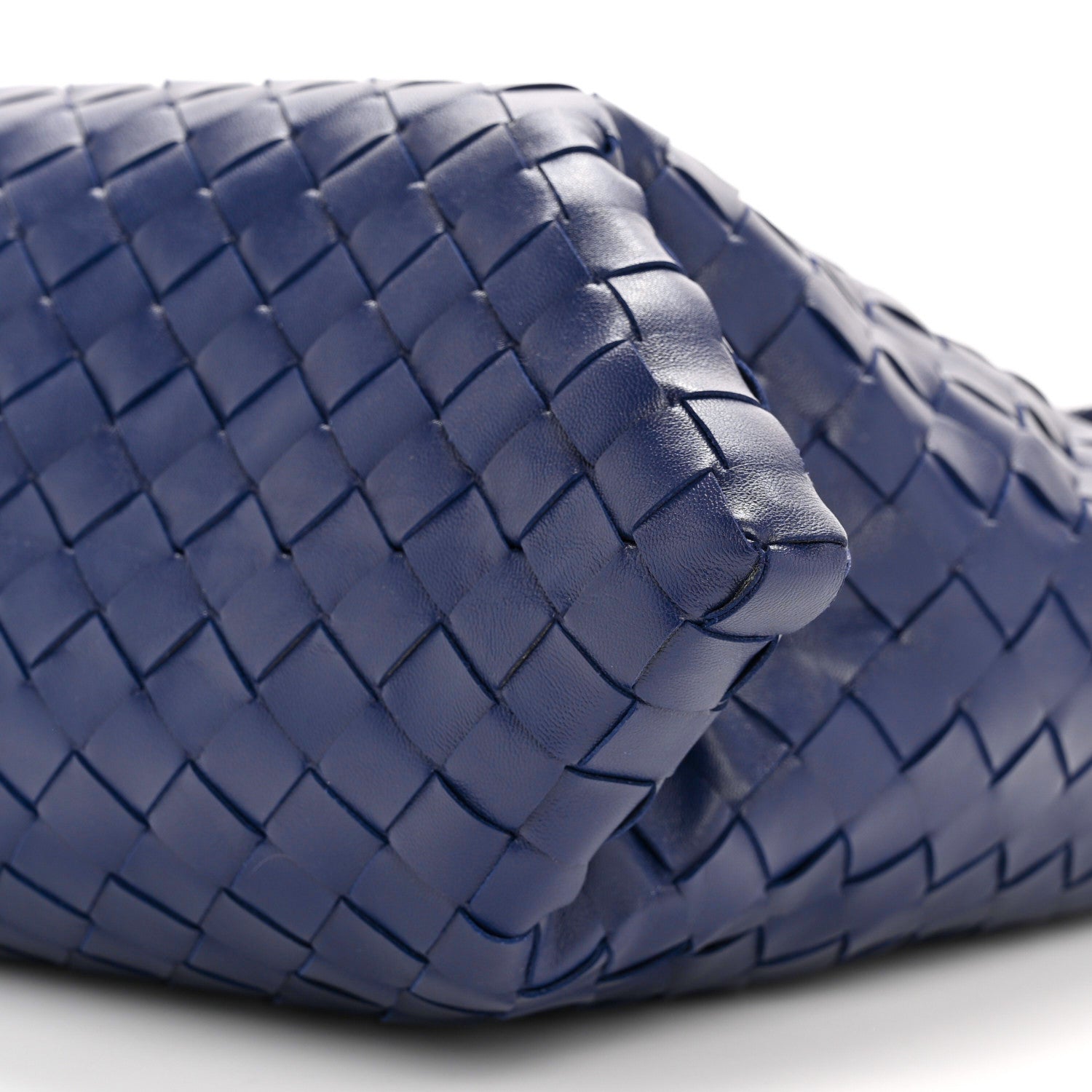 Calfskin Intrecciato Small Hop Duke