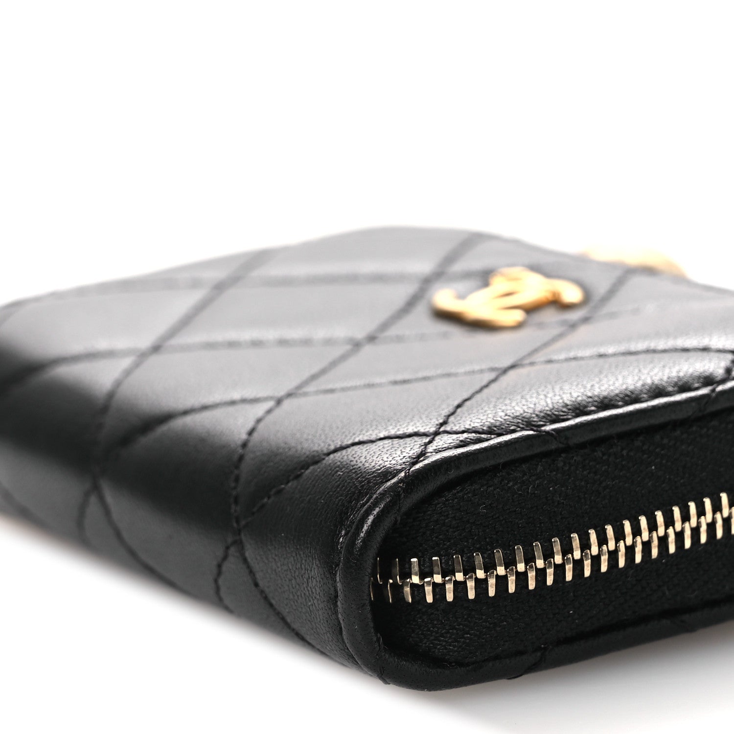 Lambskin Quilted CC Pearl Crush Zip  Holder On Chain Black
