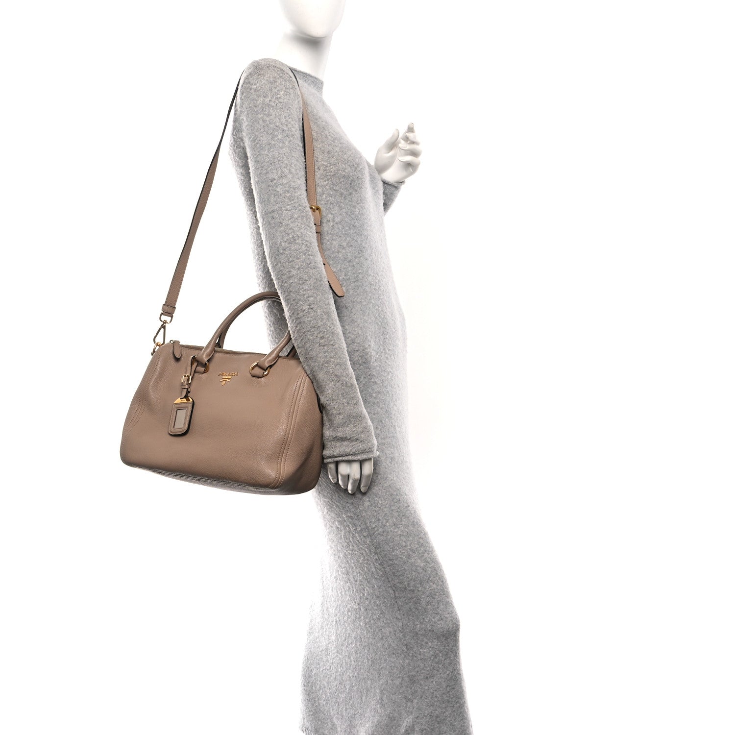 Vitello Phenix Shoulder Bag Cammeo