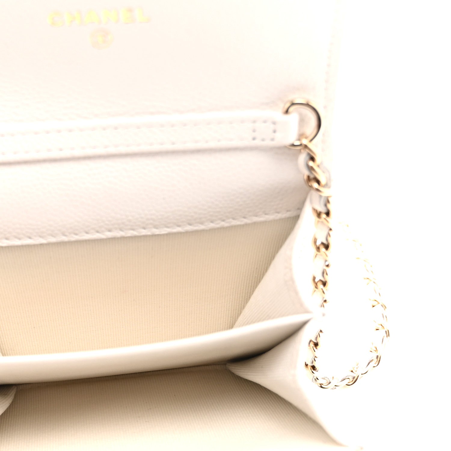 Caviar Quilted Flap  Holder On Chain White