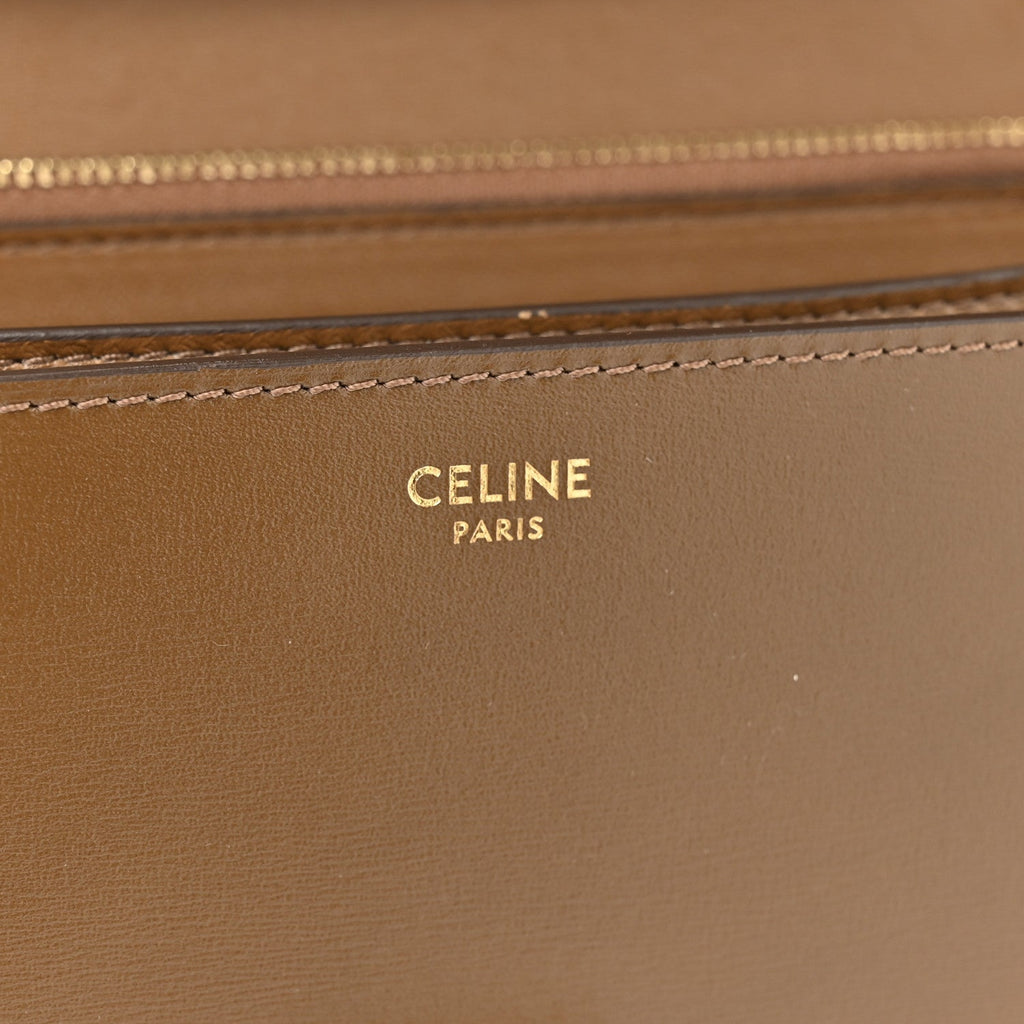 Box Calfskin Medium Classic Box Flap Bag Camel