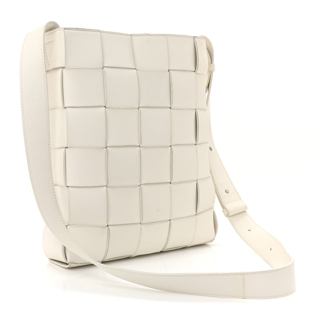 Lambskin Maxi Intrecciato Cassette Messenger Chalk
