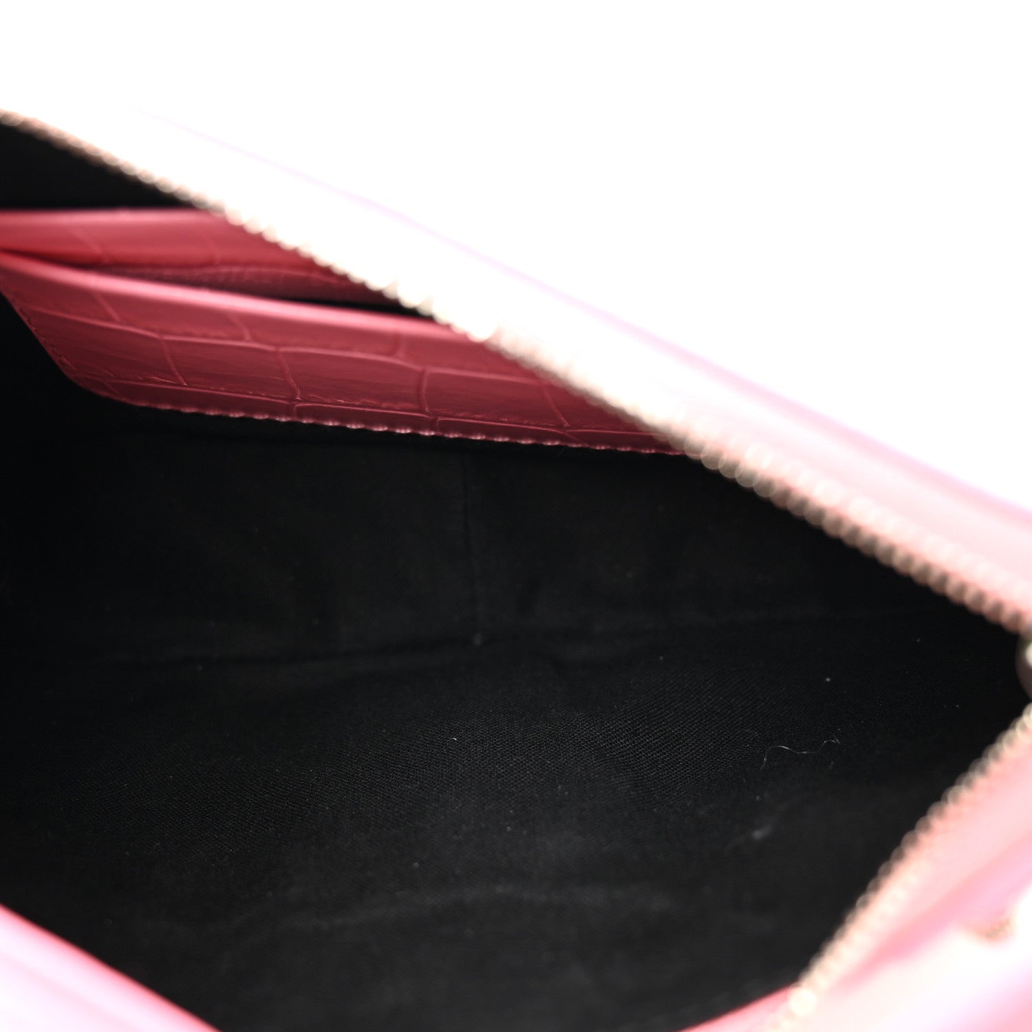 Extra Supple Calfskin Crocodile Embossed Le Cagole Mini Purse With Chain Sweet Pink