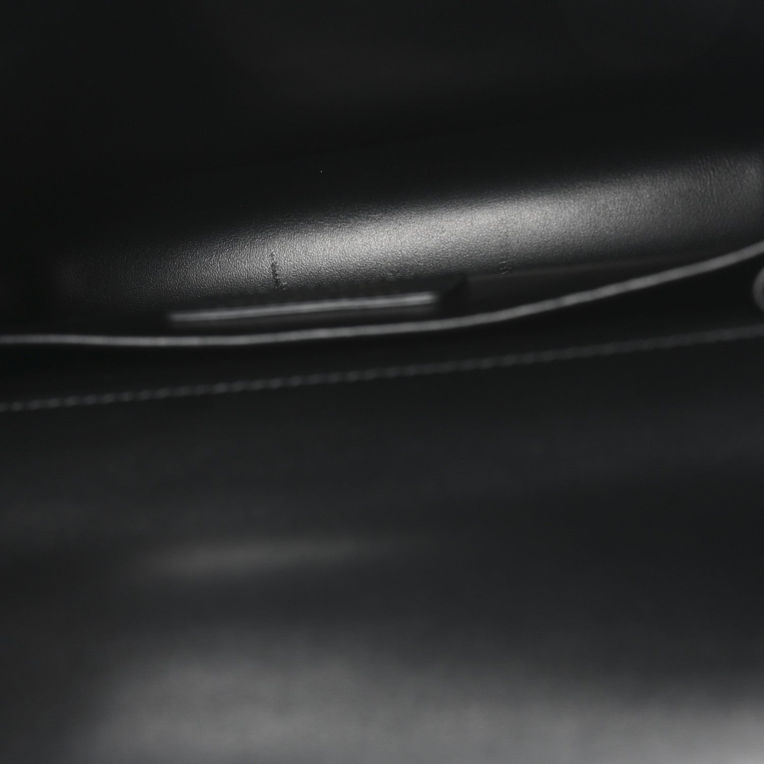 Smooth Calfskin 30 Montaigne Flap Bag Black