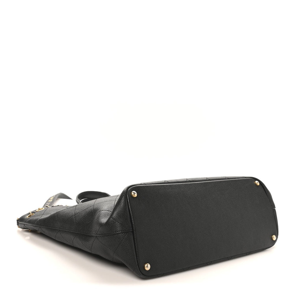 Caviar Quilted Grommet Embellished Piercing Chic Tote Bag Black