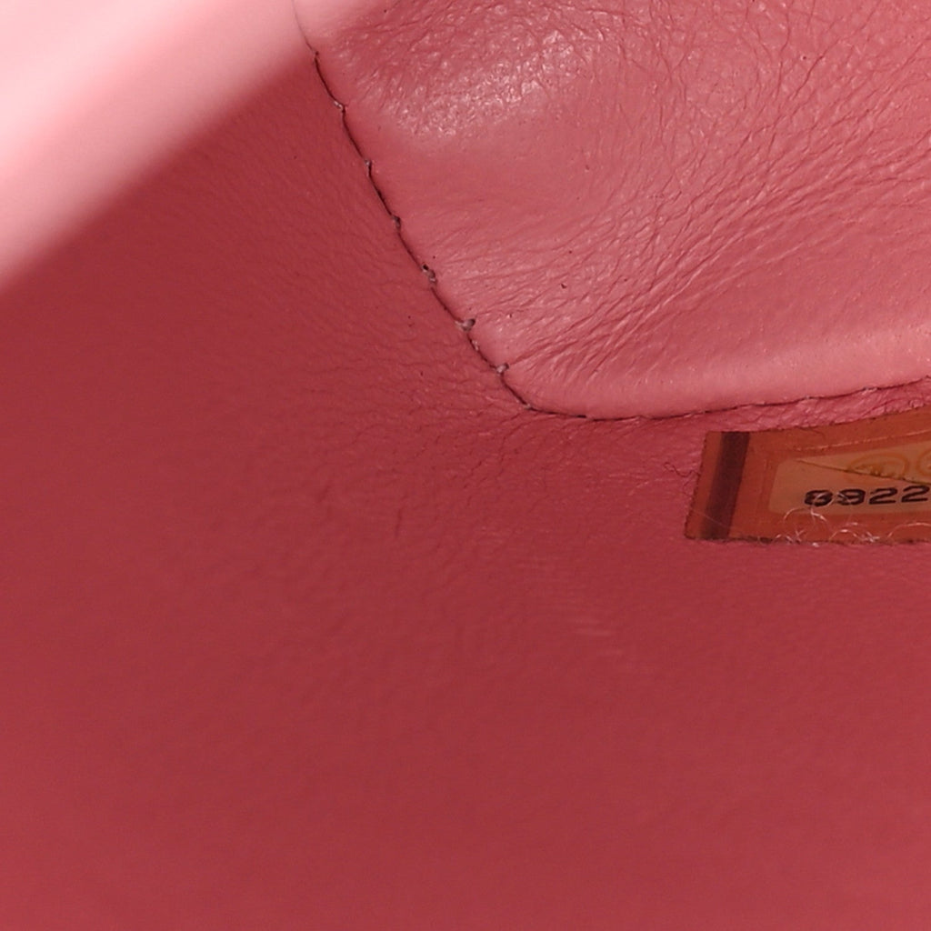 Caviar Quilted Medallion Tote Light Pink